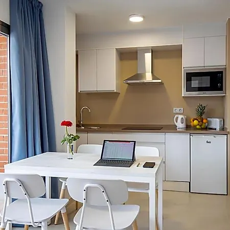 מלון דירות Bcl Levante Lux 3*